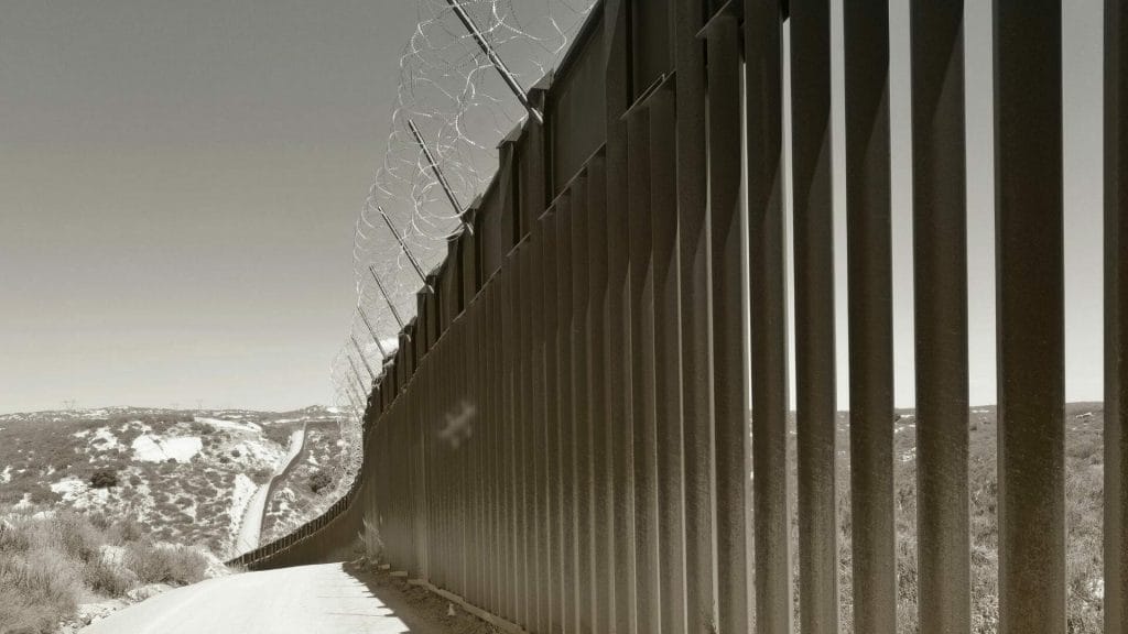 Se concreta la construcción de un muro fronterizo Estados Unidos-Mexico en Texas